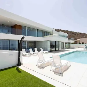 https://new-home-costa-adeje.adeje-hotels.com